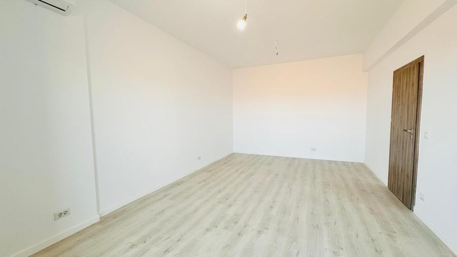 Apartament cu 3 camere decomandat în Albert