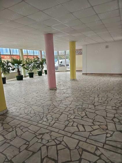 Spațiu comercial, de 150 mp, în Central
