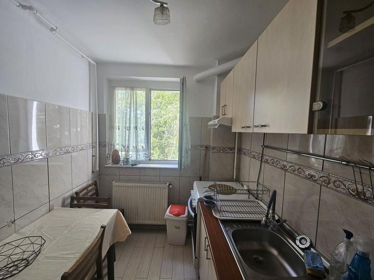 2 camere, etaj 1, stradal, vis-a-vis de Spitalul Militar - 9