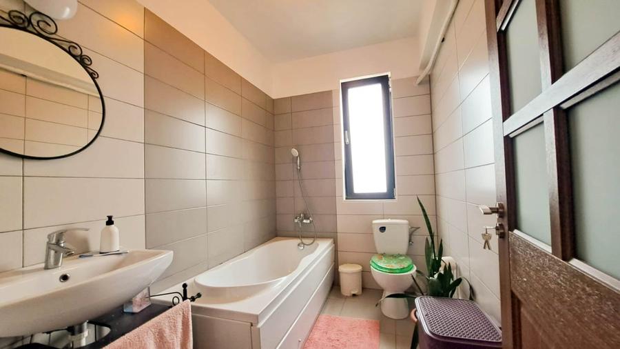 Casă individuală cu 4 camere cu Teren 340 Mp în Tunari