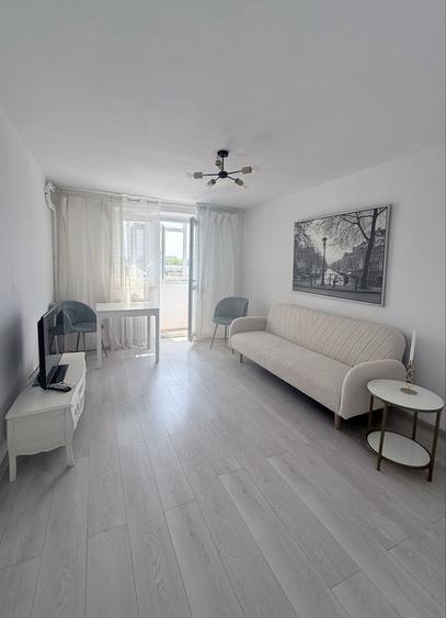 Apartament cu 2 camere decomandat în Drumul Taberei