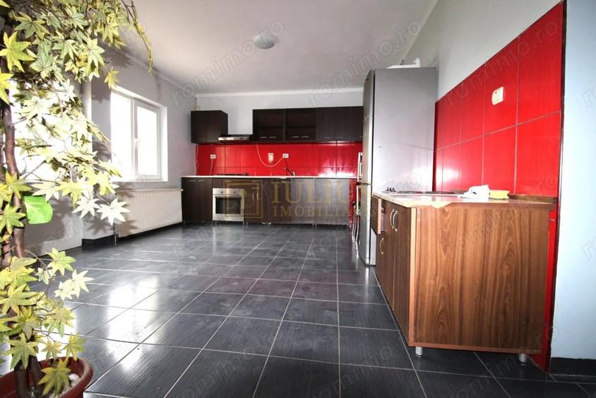 Casă cu Teren 400 Mp în Mircea cel Bătrân