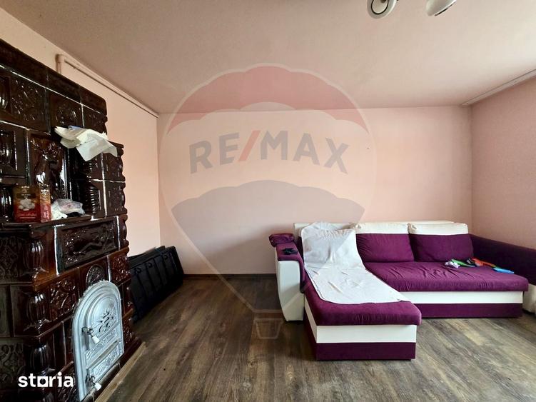 Casă cu 3 camere cu Teren 1550 Mp în Tureni