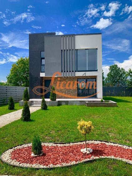 Casă individuală cu 4 camere cu Canalizare în Sânpetru