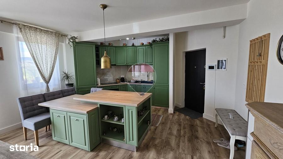 Apartament cu 2 camere decomandat în Central