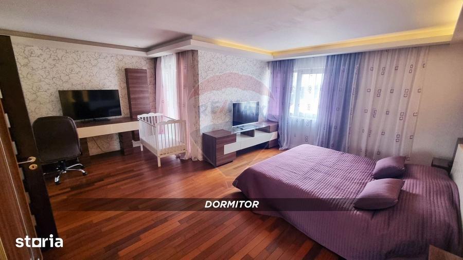 Casă cu 4 camere cu Teren 3657 Mp în Fărcașa