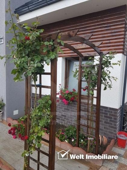 Casă individuală cu 6 camere cu Teren 300 Mp în Sânnicoară