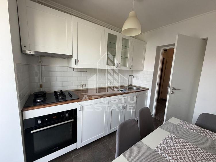 Apartament cu 2 camere decomandat în Aradului