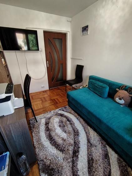 Apartament cu 3 camere semidecomandat în Fortuna