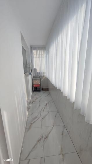 Apartament cu 2 camere decomandat în Micro 20