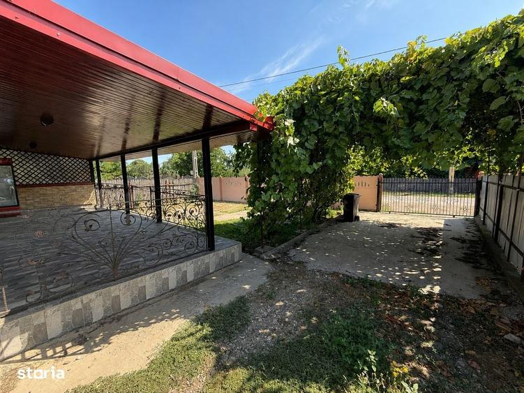 Casa 215mp, P+M, teren 2500mp, la strada, Dumesti - 13