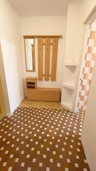 Apartament cu 2 camere decomandat în Basarabia