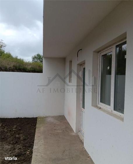 Apartament cu 4 camere în Bârnova