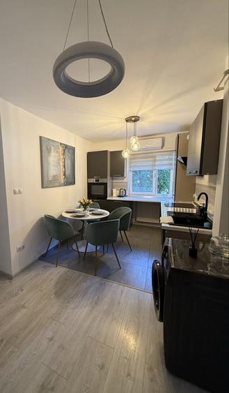 Inchiriez apartament 2 camere | etaj 1| zona centrala, cu acces rapid la puncte de interes | Loc de parcare - 1