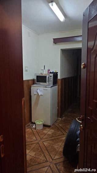Apartament cu 3 camere decomandat în Fizicienilor