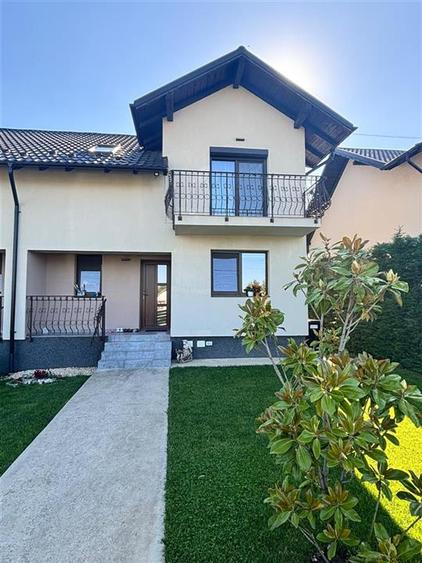 Casă individuală cu 3 camere cu Teren 250 Mp în Miroslava