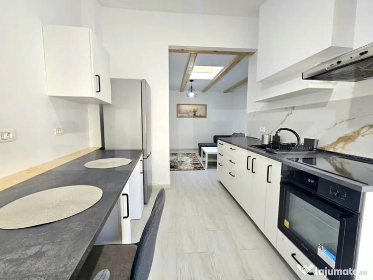 Casă cu 2 camere cu Teren 20 Mp în Central