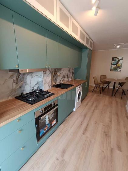 Apartament 3 camere semidecomandat zona Eroilor - 1