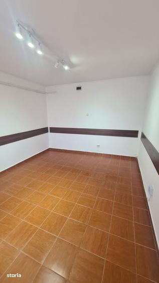 Spațiu comercial, de 29 mp, în Central
