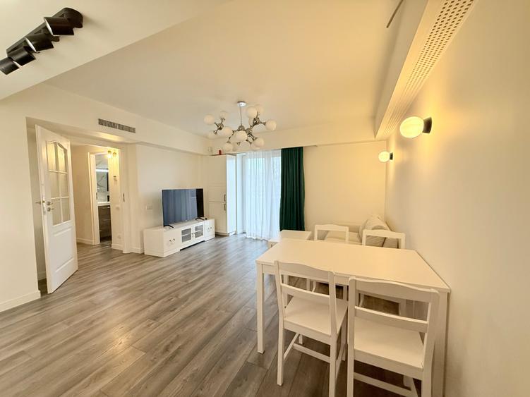 Apartament cu 3 camere decomandat, mobilat în Străulești