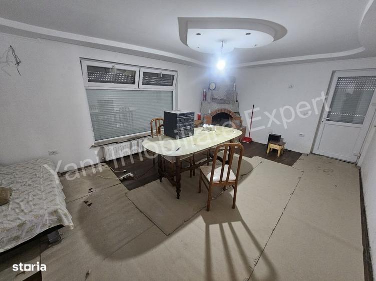Casă cu 4 camere în Băiculești