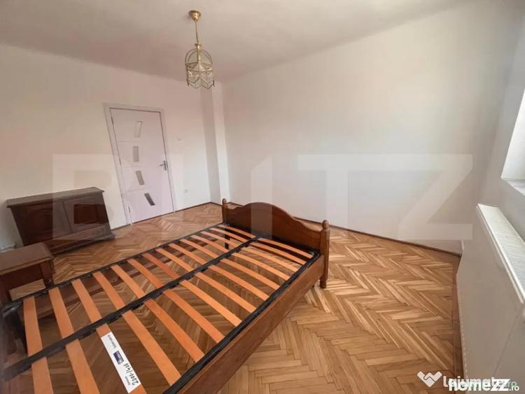 Spațiu comercial, de 320 mp, în Central