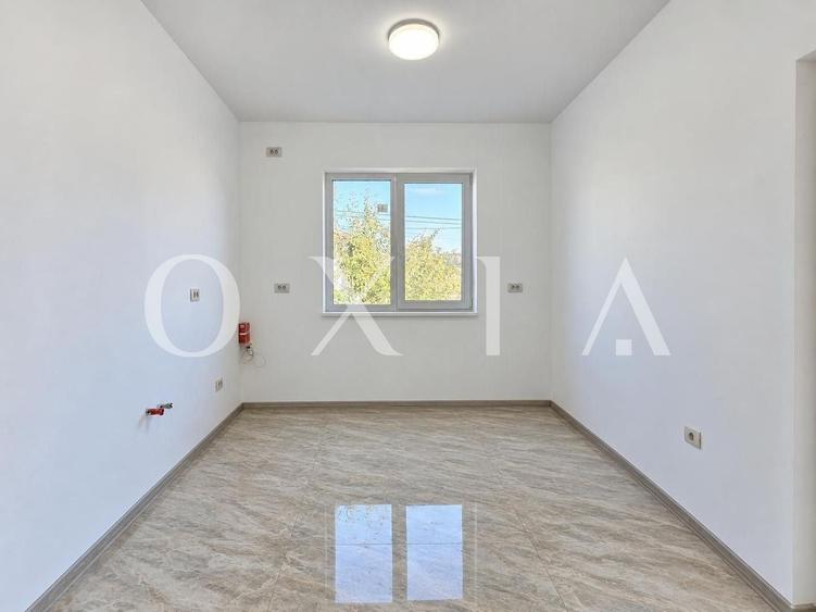 Duplex cu 4 camere cu Canalizare în Șag