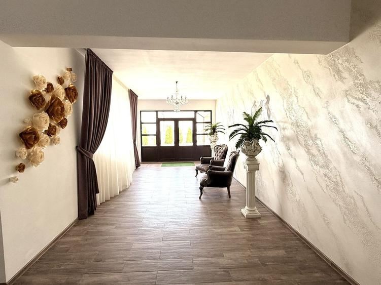 Spațiu comercial, de 917 mp, în Pechea