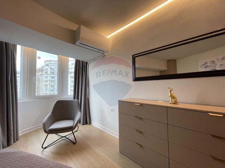 Apartament cu 3 camere decomandat, mobilat în P-ța Alba Iulia