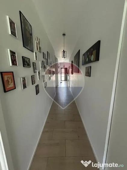 Casă cu 5 camere cu Teren 2325 Mp în Cumpărătura