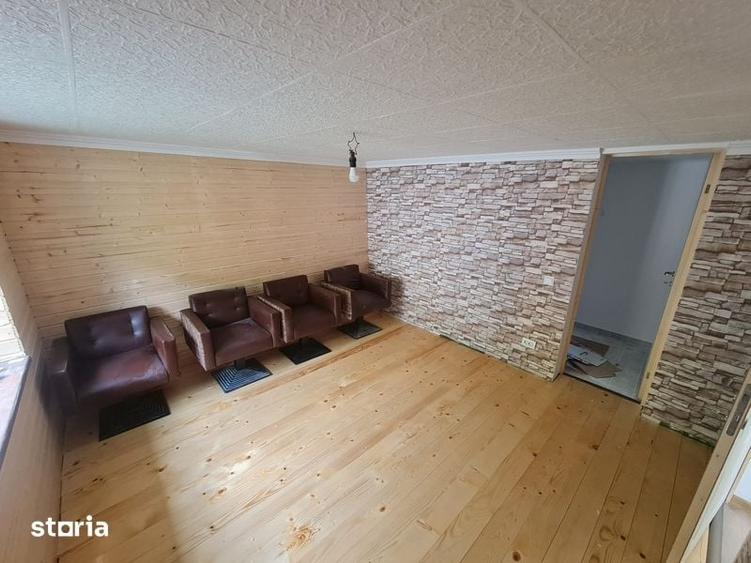 Casă cu 4 camere cu Teren 180 Mp în Berislăvești