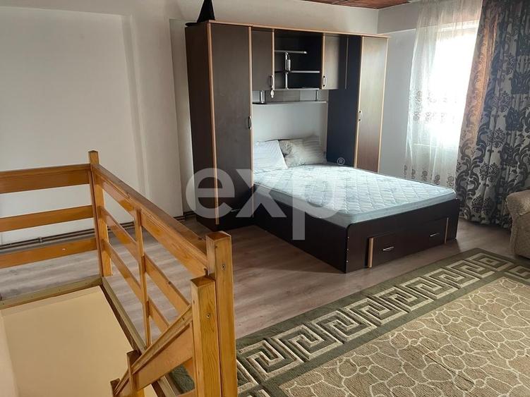 Apartament cu 2 camere decomandat, mobilat în Prundu