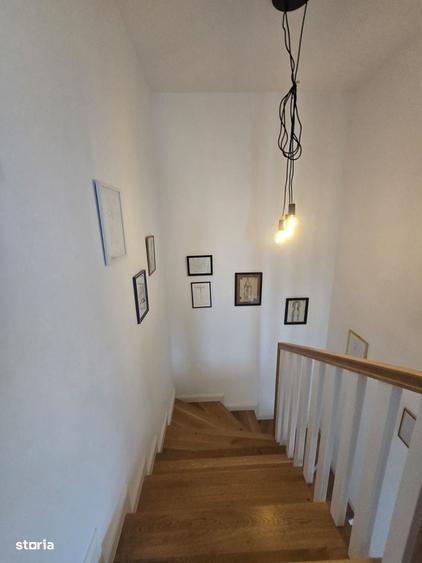 Casă cu 4 camere în Tăuți