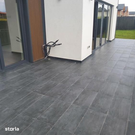 Casă cu 3 camere cu Teren 500 Mp în Tărlungeni