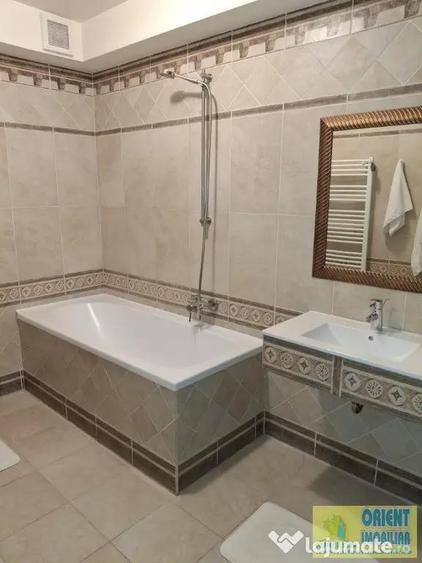 Apartament cu 3 camere decomandat în Ultracentral