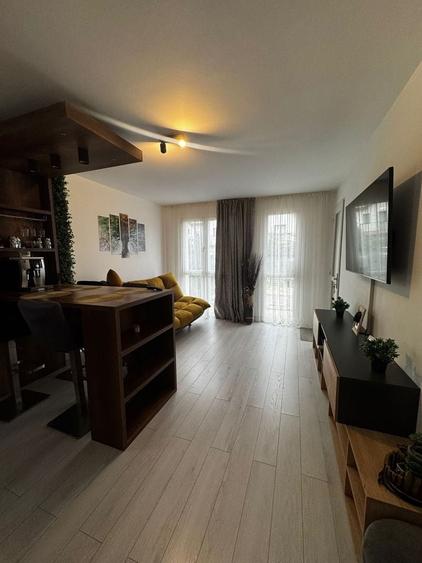 Apartament cu 2 camere decomandat în Sânpetru
