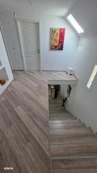 Casă cu 4 camere în Central