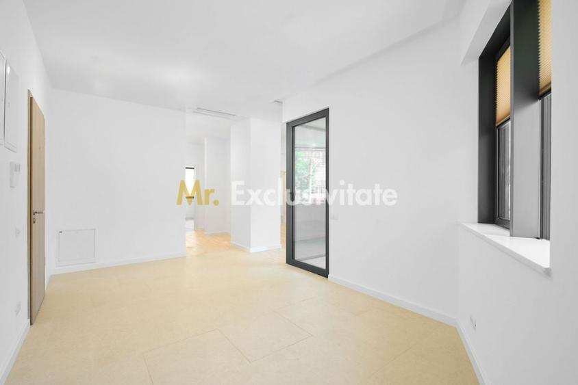 Apartament cu 3 camere decomandat în Trivale