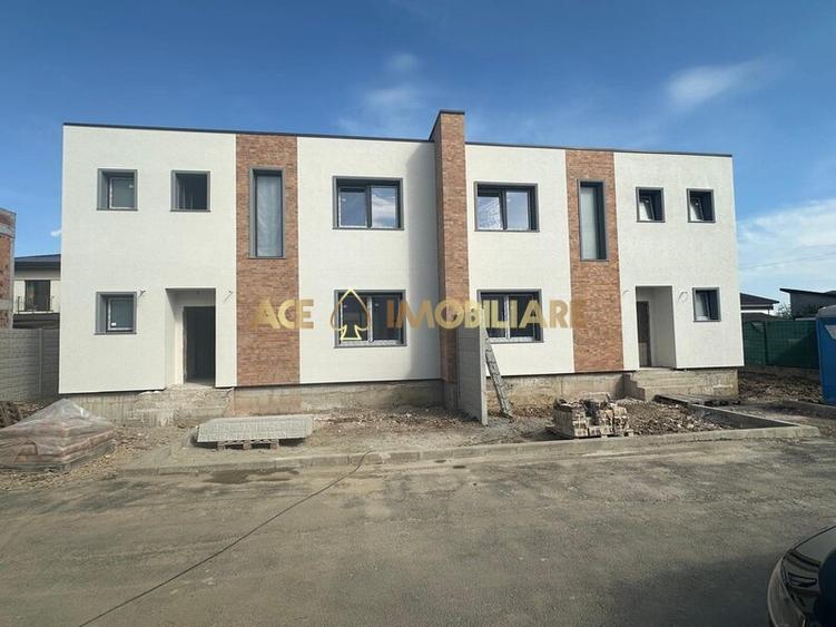 Duplex cu 4 camere cu Canalizare în Theodor Pallady