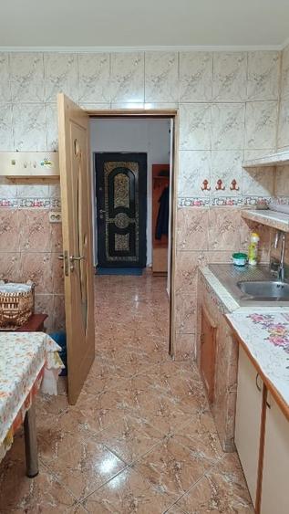 Apartament cu 2 camere decomandat, mobilat în Gorjului
