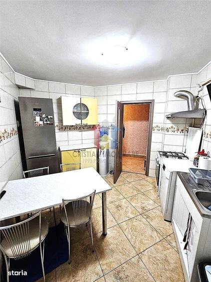 Apartament cu 3 camere în Ultracentral