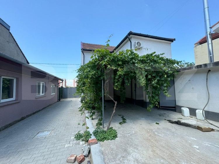 Birou, de 150 mp, în Decebal