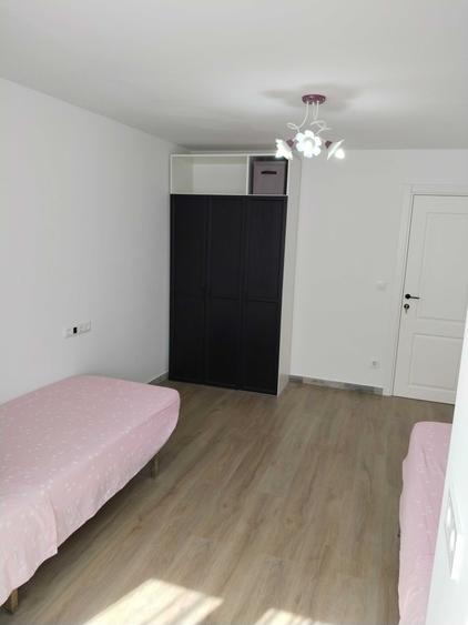 Apartament cu 4 camere decomandat în Central