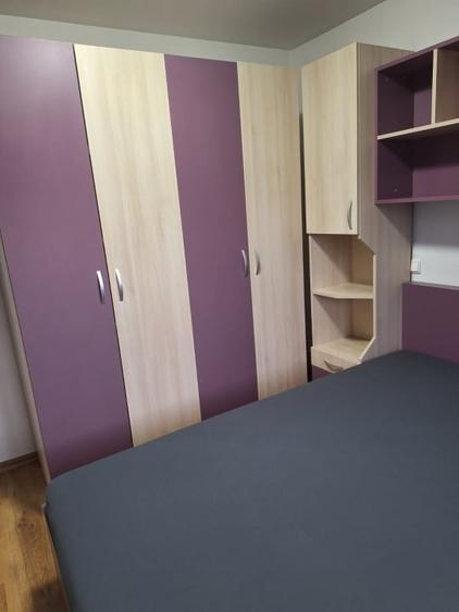 Apartament cu 3 camere decomandat, mobilat în E3