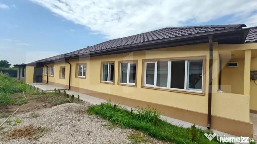 Casă cu 4 camere cu Teren 619 Mp în Cornești