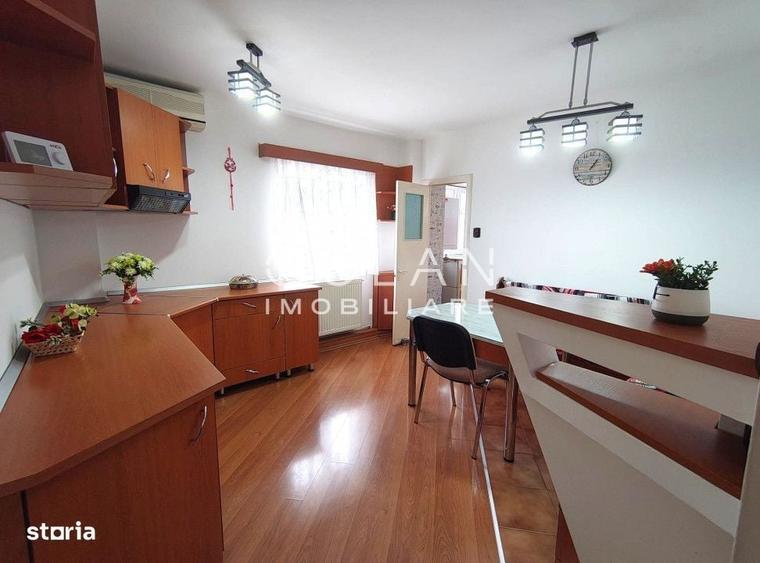 Apartament cu 4 camere decomandat în Ultracentral