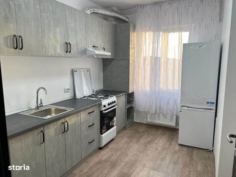 Apartament cu 2 camere decomandat în Micro 9