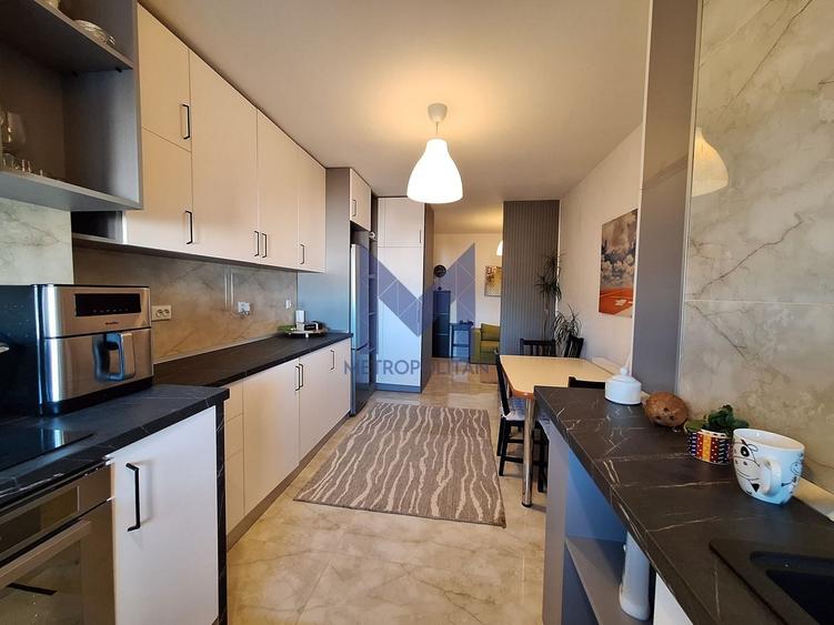 Apartament cu 3 camere decomandat, mobilat în Gheorgheni