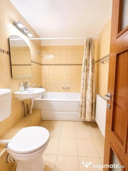 Apartament cu 4 camere decomandat în Scriitorilor
