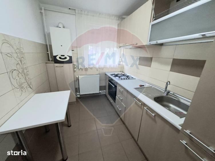 Apartament cu 2 camere semidecomandat în Central